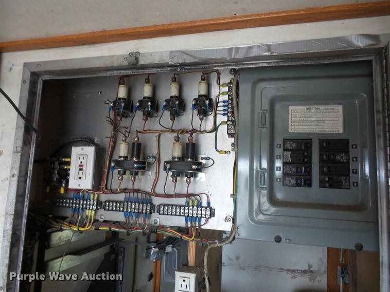 image for item DD2045 1996 Chevrolet P30 delivery truck