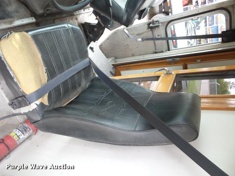 image for item DD2045 1996 Chevrolet P30 delivery truck