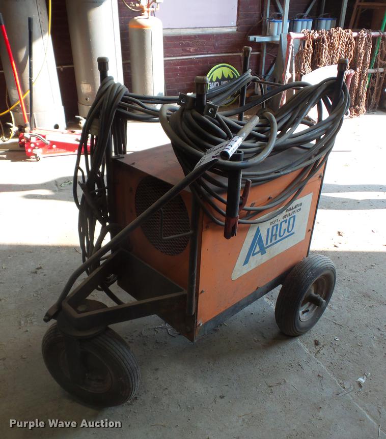 Airco 250 Amb AC/DC Bumble Bee welder in Gallatin, MO Item DD2067