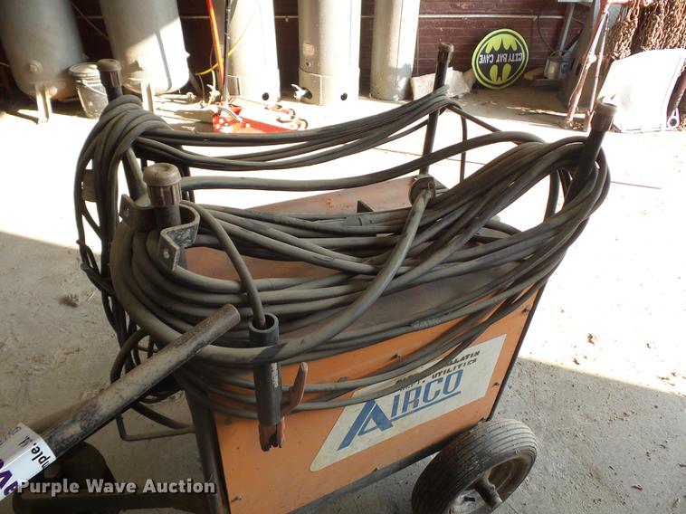 Airco 250 Amb AC/DC Bumble Bee welder in Gallatin, MO Item DD2067