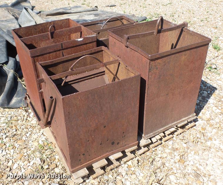 image for item DD2079 (4) dump boxes