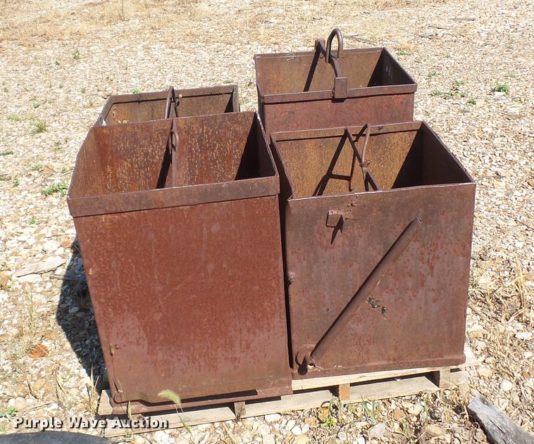 image for item DD2079 (4) dump boxes