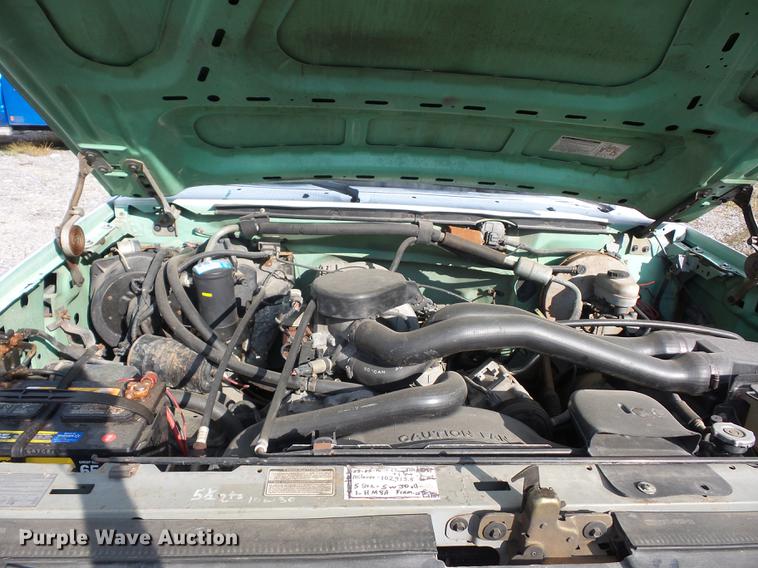 image for item DD2103 1992 Ford F250 HD pickup truck