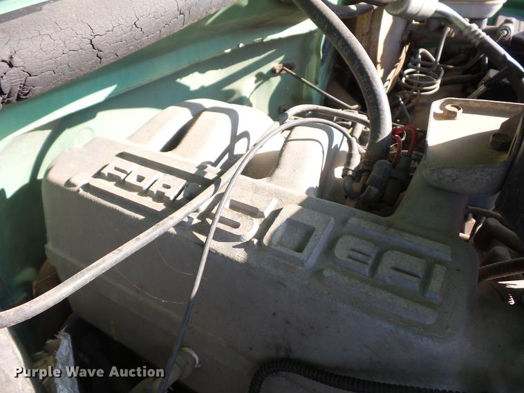 image for item DD2103 1992 Ford F250 HD pickup truck
