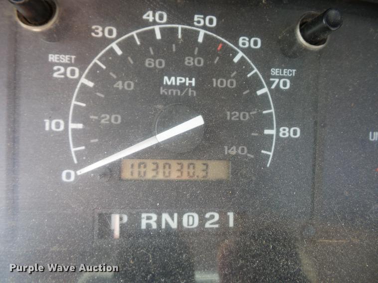 image for item DD2103 1992 Ford F250 HD pickup truck