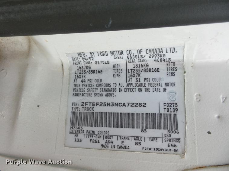 image for item DD2103 1992 Ford F250 HD pickup truck