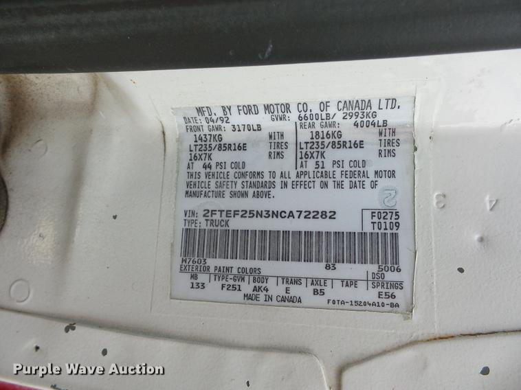 image for item DD2103 1992 Ford F250 HD pickup truck