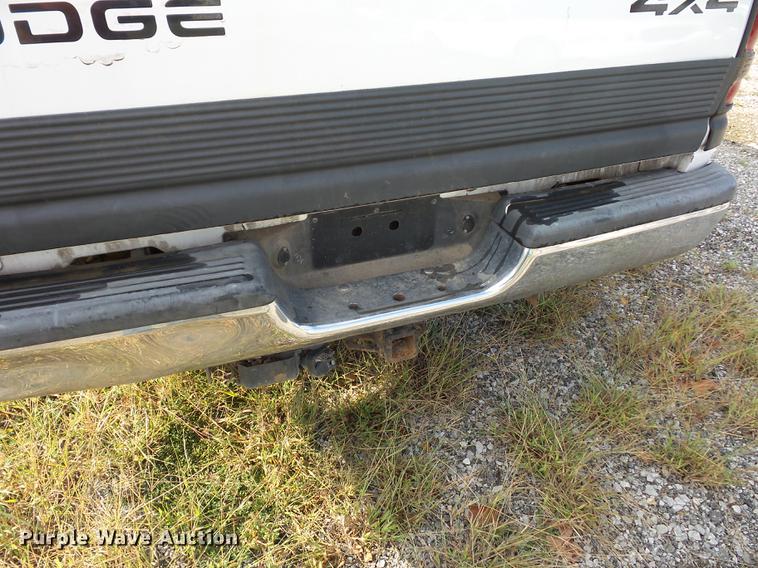 image for item DD2107 2001 Dodge Ram 1500 Quad Cab pickup truck