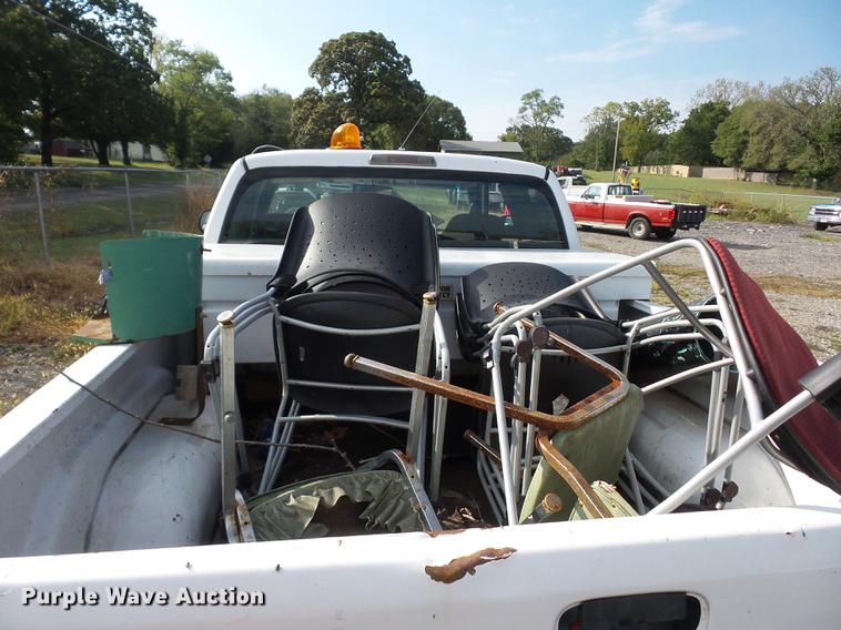 image for item DD2107 2001 Dodge Ram 1500 Quad Cab pickup truck