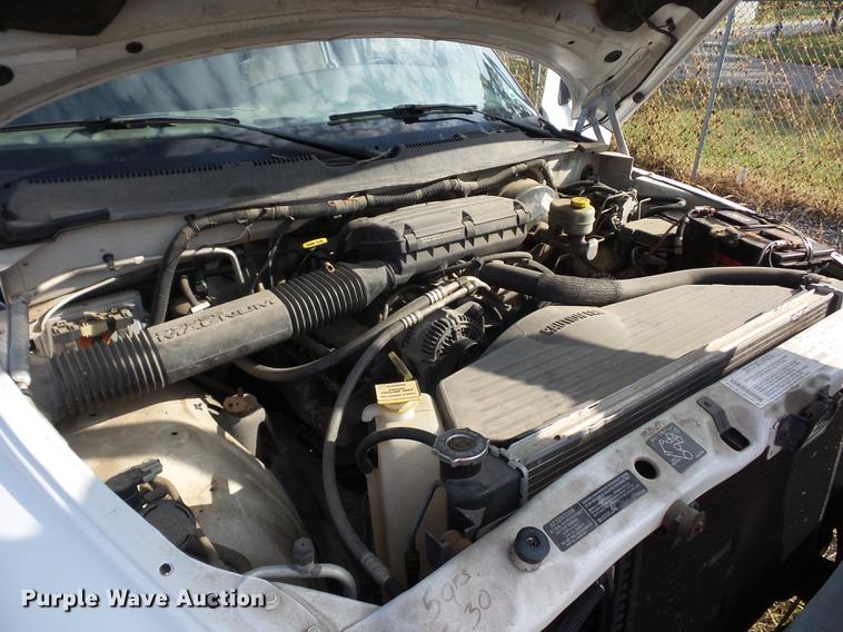 image for item DD2107 2001 Dodge Ram 1500 Quad Cab pickup truck