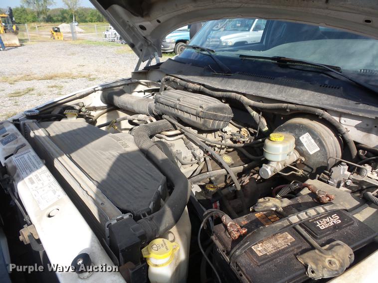 image for item DD2107 2001 Dodge Ram 1500 Quad Cab pickup truck