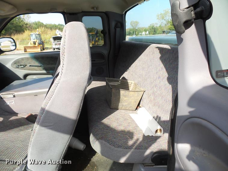 image for item DD2107 2001 Dodge Ram 1500 Quad Cab pickup truck