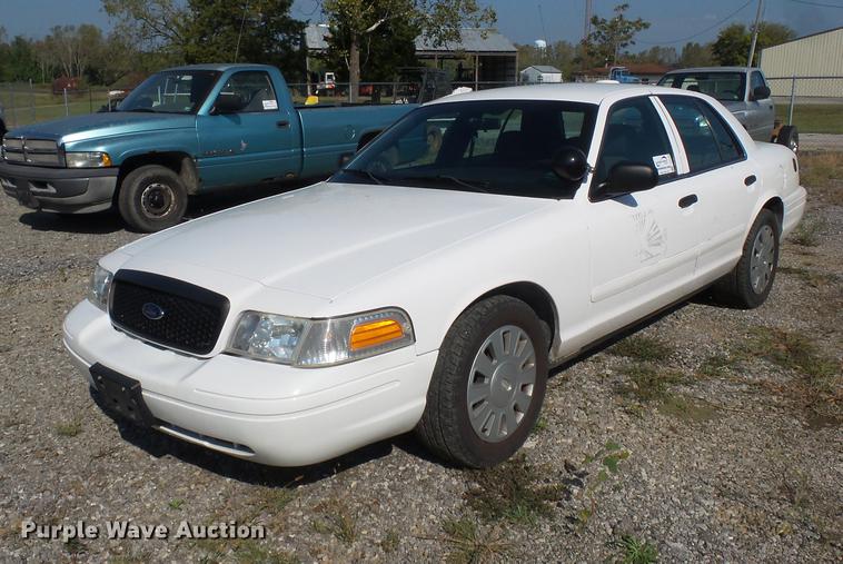 image for item DD2108 2007 Ford Crown Victoria Police Interceptor