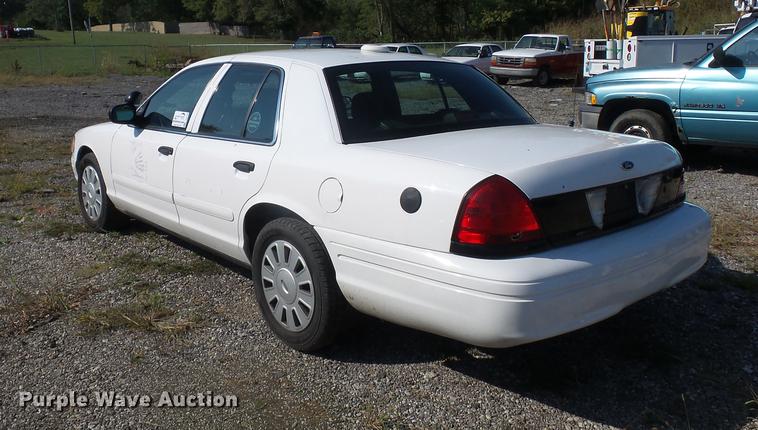 image for item DD2108 2007 Ford Crown Victoria Police Interceptor
