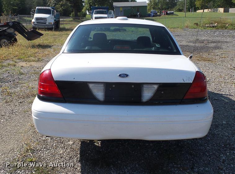 image for item DD2108 2007 Ford Crown Victoria Police Interceptor