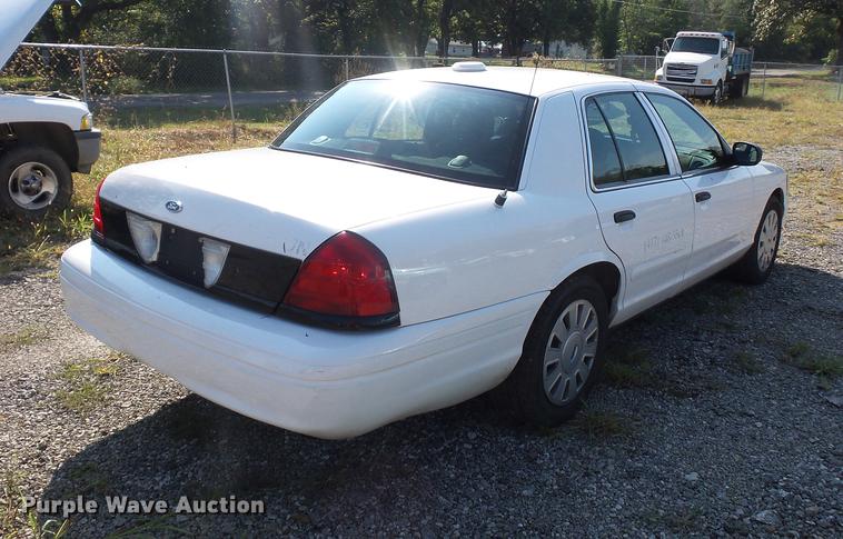 image for item DD2108 2007 Ford Crown Victoria Police Interceptor
