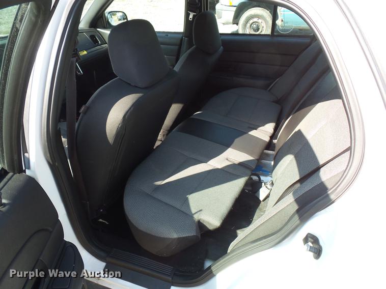 image for item DD2108 2007 Ford Crown Victoria Police Interceptor