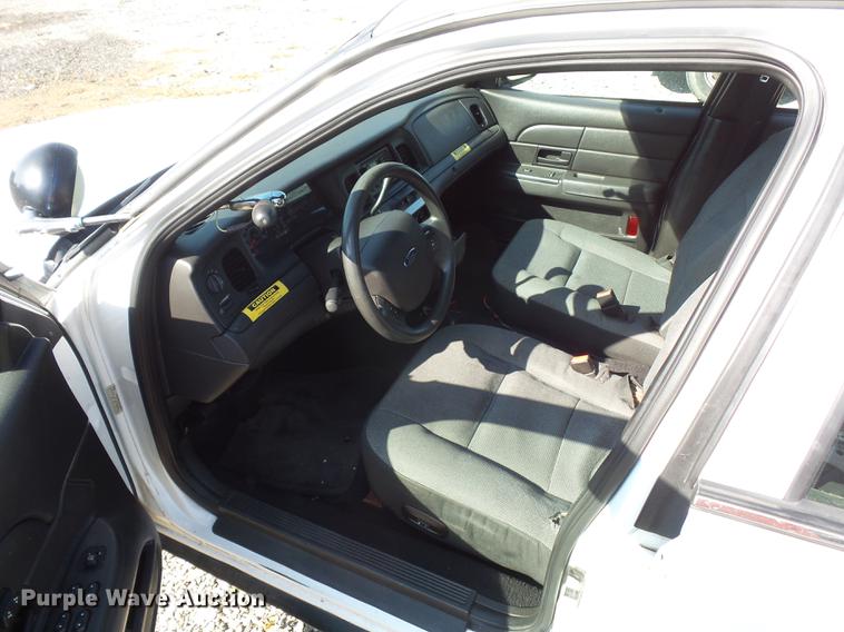 image for item DD2108 2007 Ford Crown Victoria Police Interceptor