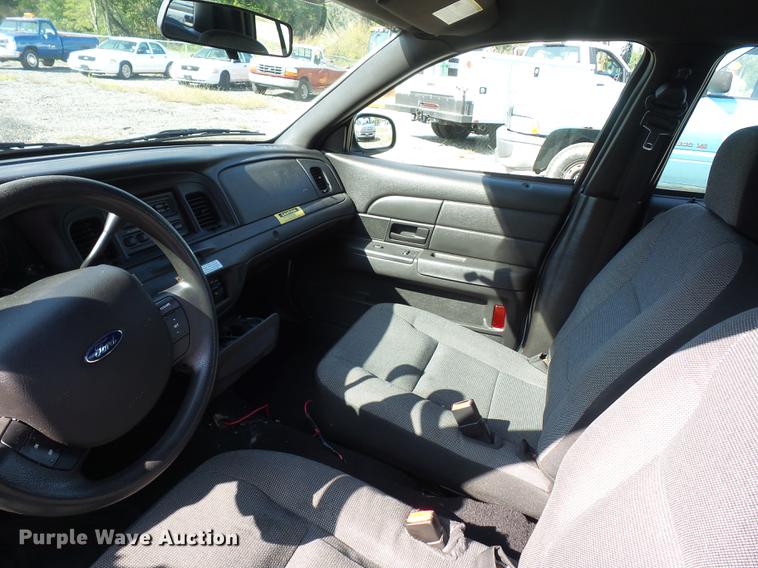 image for item DD2108 2007 Ford Crown Victoria Police Interceptor