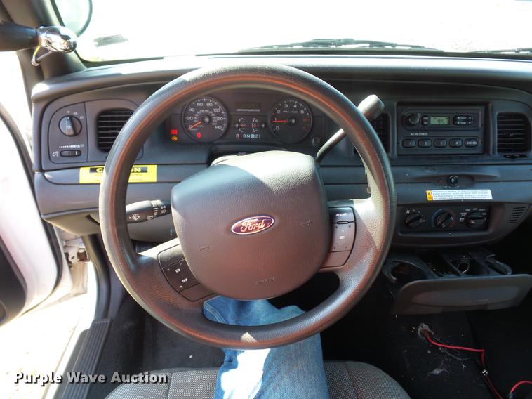 image for item DD2108 2007 Ford Crown Victoria Police Interceptor