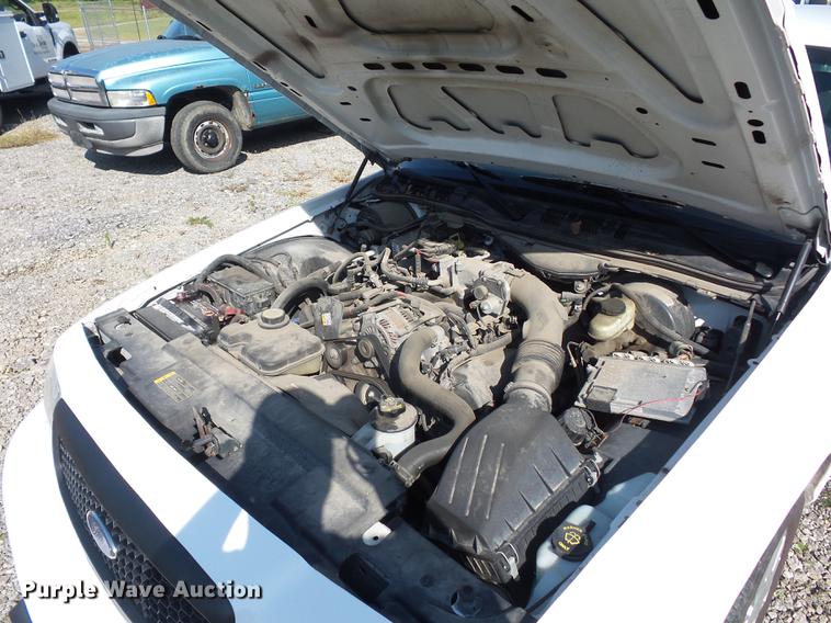 image for item DD2108 2007 Ford Crown Victoria Police Interceptor