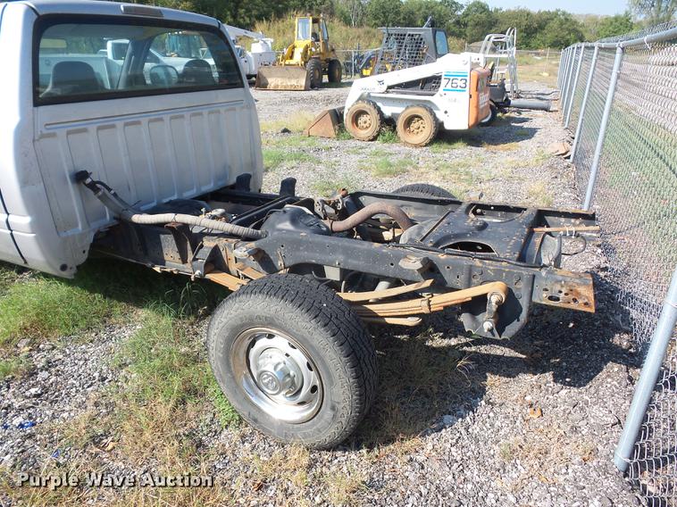 image for item DD2109 2002 Dodge Ram 2500 pickup truck cab and chassis