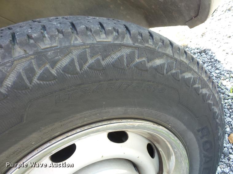 image for item DD2109 2002 Dodge Ram 2500 pickup truck cab and chassis