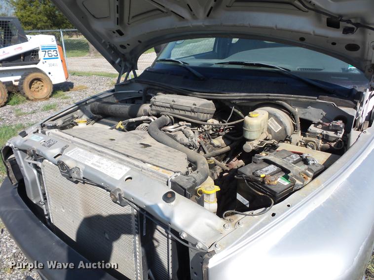 image for item DD2109 2002 Dodge Ram 2500 pickup truck cab and chassis