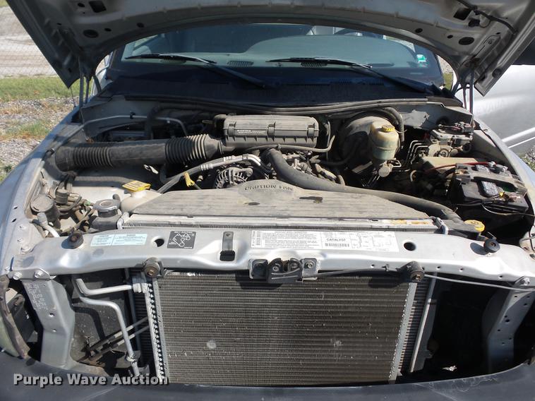 image for item DD2109 2002 Dodge Ram 2500 pickup truck cab and chassis