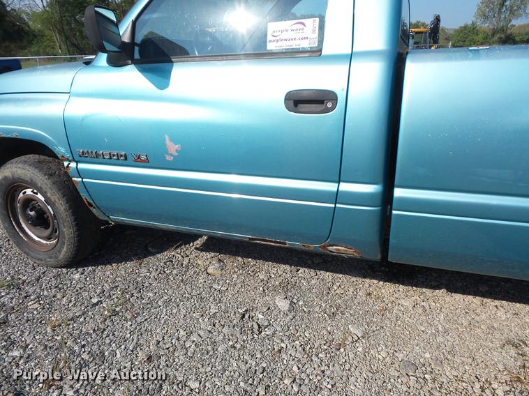 image for item DD2110 1996 Dodge Ram 1500 pickup truck