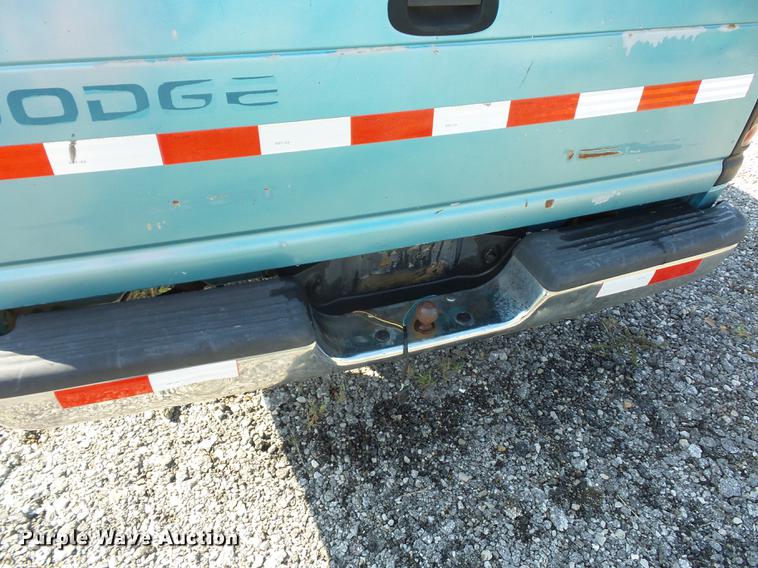 image for item DD2110 1996 Dodge Ram 1500 pickup truck