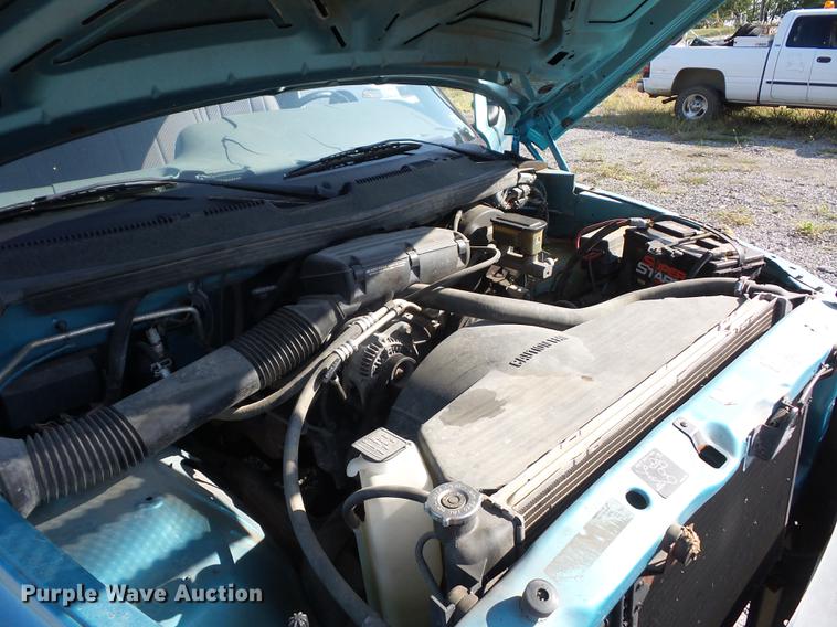 image for item DD2110 1996 Dodge Ram 1500 pickup truck