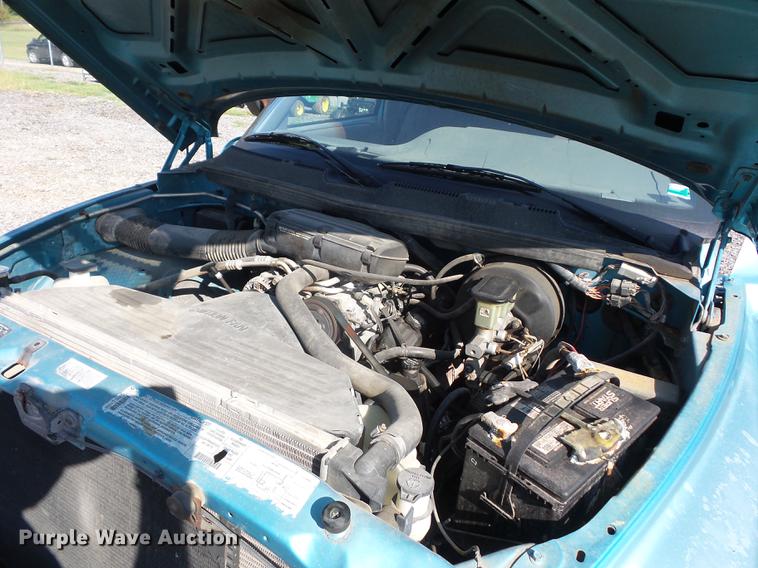 image for item DD2110 1996 Dodge Ram 1500 pickup truck