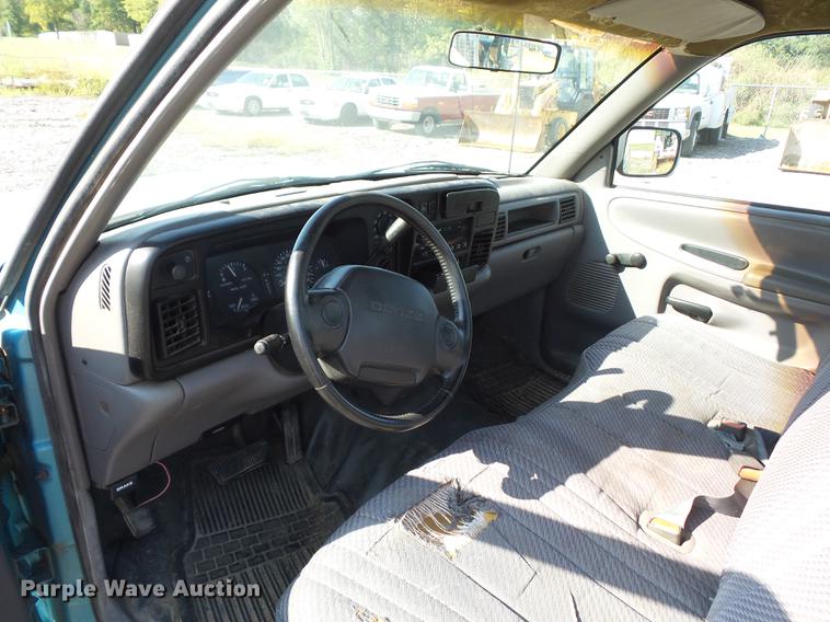 image for item DD2110 1996 Dodge Ram 1500 pickup truck