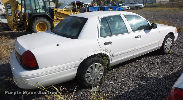 image for item DD2119 2009 Ford Crown Victoria Police Interceptor