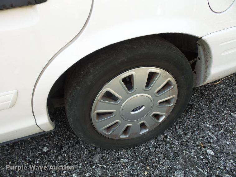 image for item DD2119 2009 Ford Crown Victoria Police Interceptor