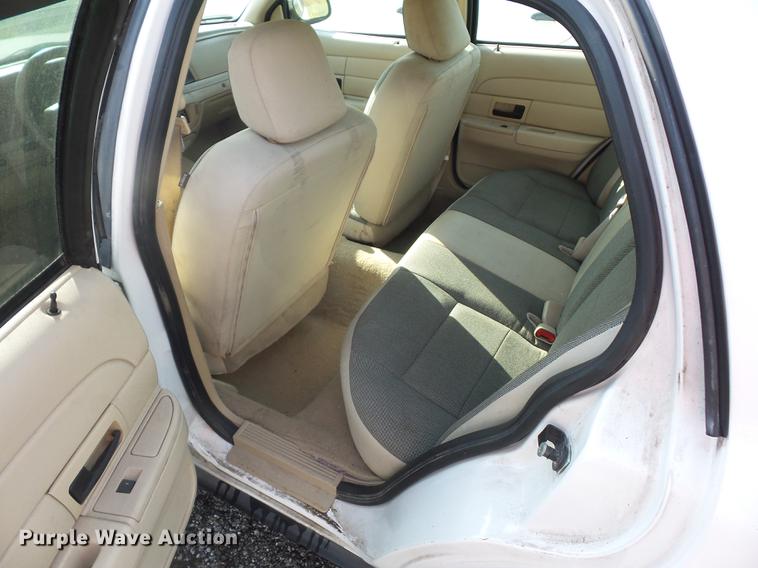 image for item DD2119 2009 Ford Crown Victoria Police Interceptor