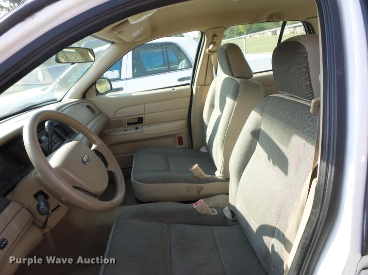 image for item DD2119 2009 Ford Crown Victoria Police Interceptor