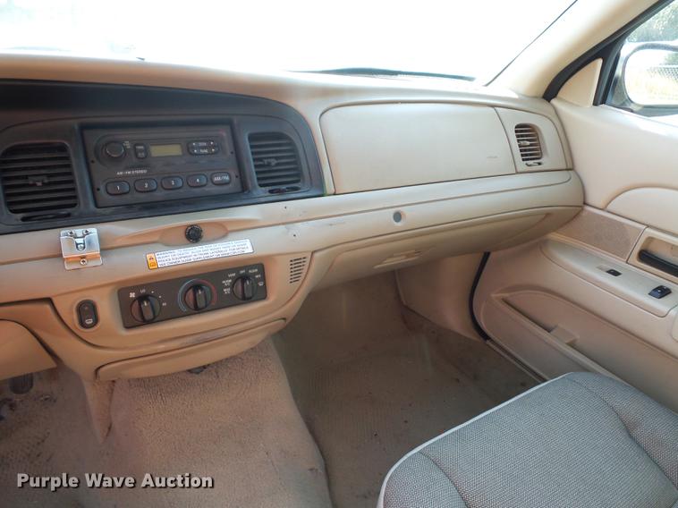 image for item DD2119 2009 Ford Crown Victoria Police Interceptor