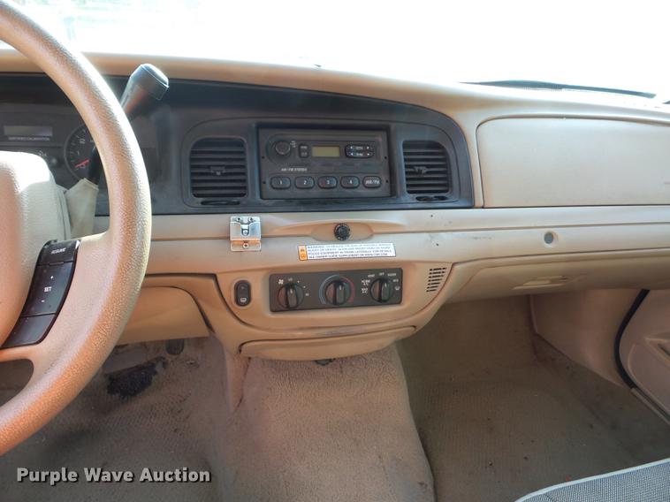 image for item DD2119 2009 Ford Crown Victoria Police Interceptor