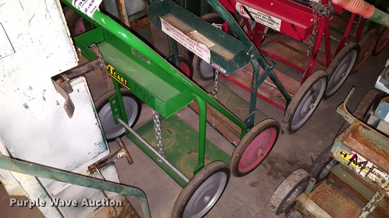 image for item DD2190 (8) acetylene torch bottle dollies