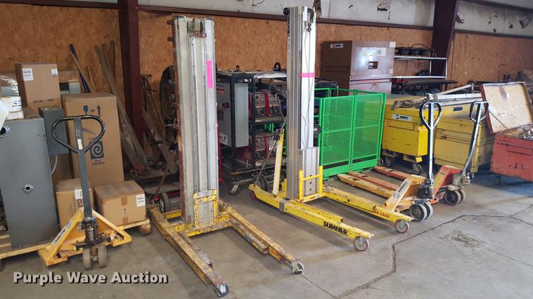 image for item DD2195 (3) material lifts