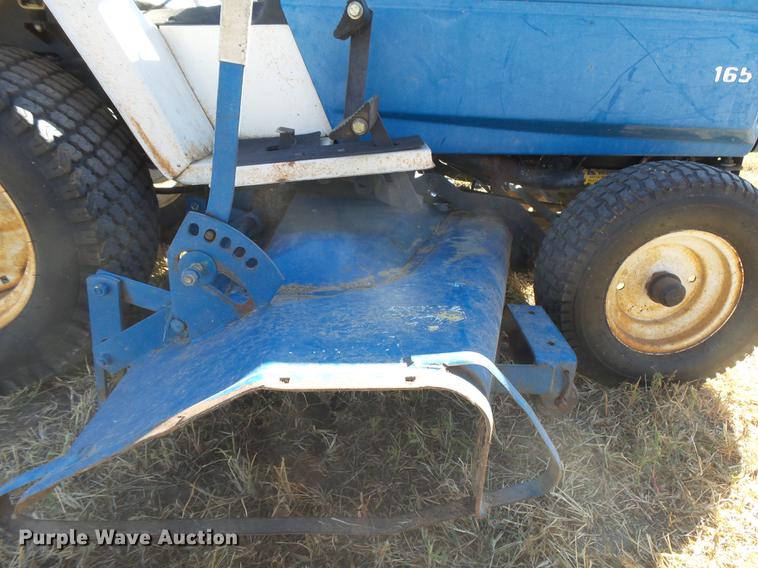 image for item DE9182 Ford LGT165 lawn mower