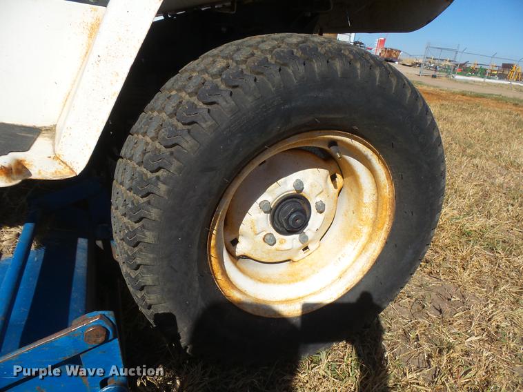 image for item DE9182 Ford LGT165 lawn mower