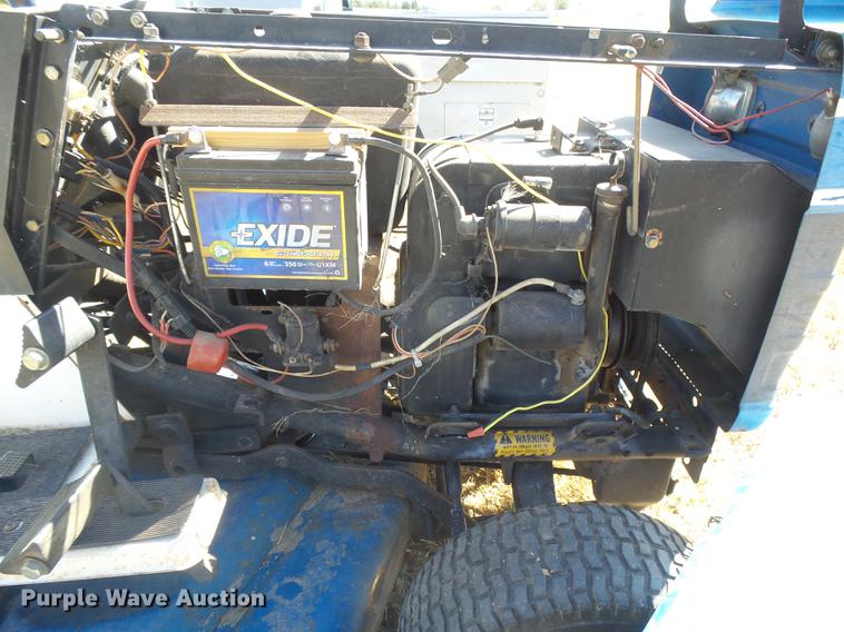 image for item DE9182 Ford LGT165 lawn mower