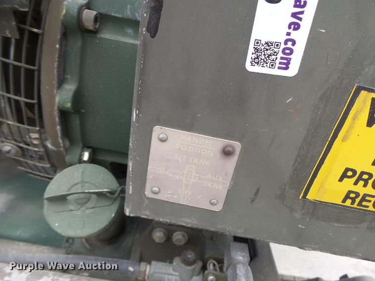 image for item DF9379 US Army MEP-016A generator