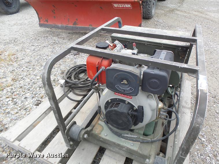 image for item DF9379 US Army MEP-016A generator
