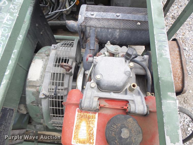 image for item DF9380 US Army MEP-016A generator