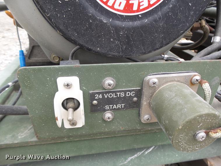 image for item DF9380 US Army MEP-016A generator