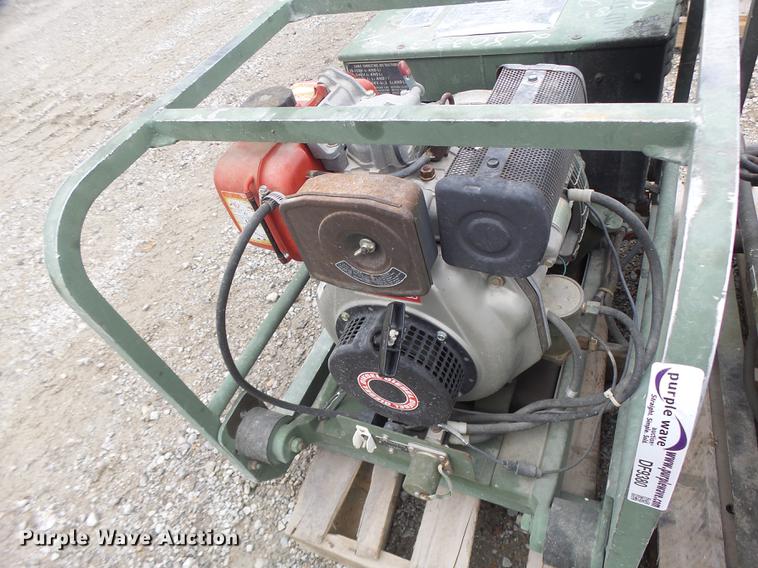 image for item DF9380 US Army MEP-016A generator